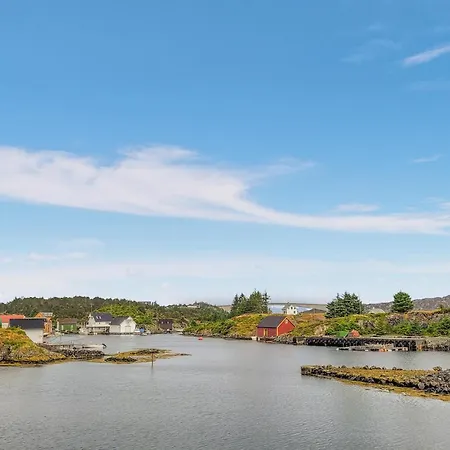 3 Bedroom Lovely In Stolmen Hébergement de vacances *