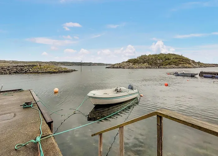 3 Bedroom Lovely In Stolmen Hébergement de vacances *